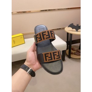 펜디 남자 슬리퍼