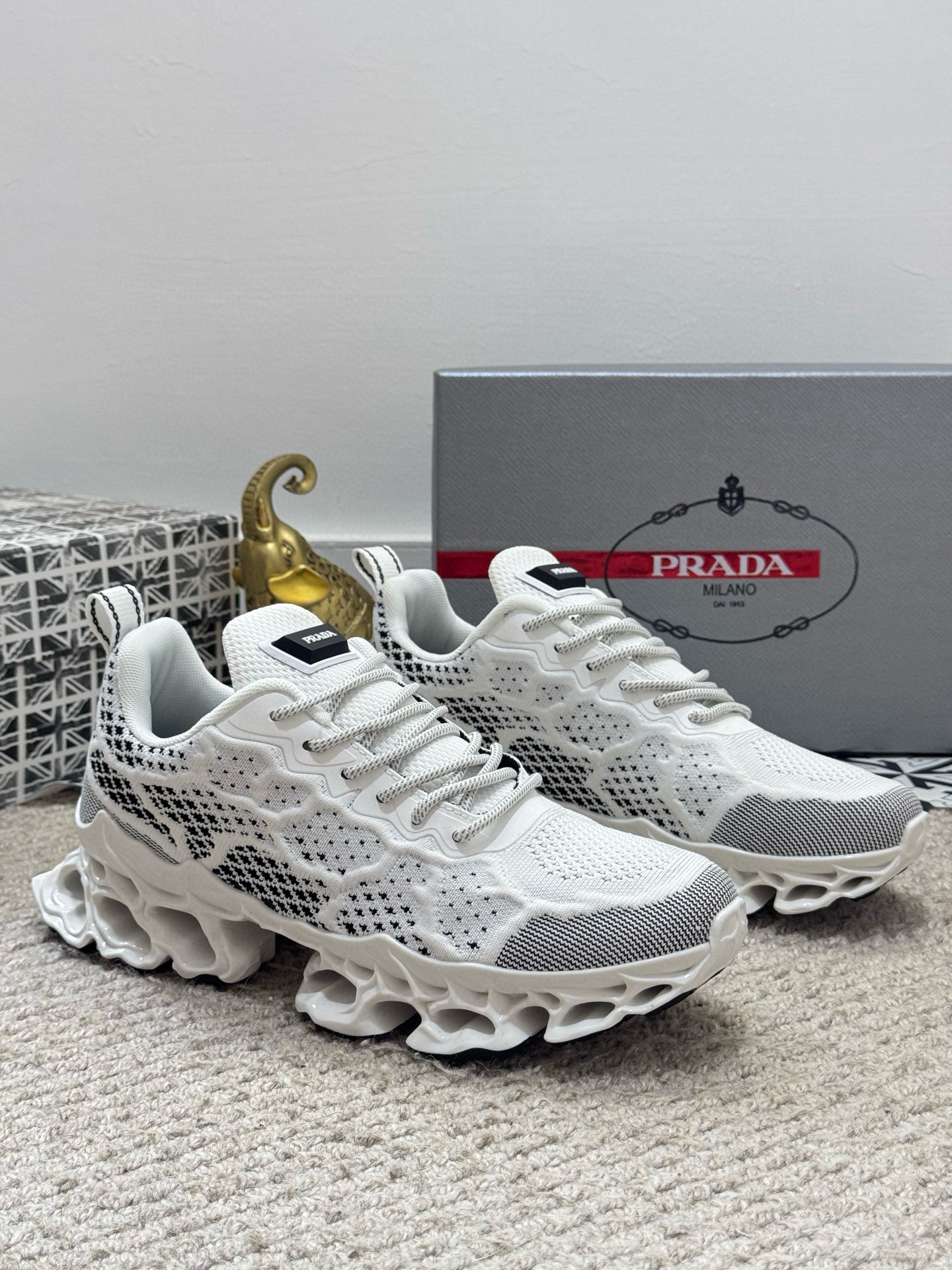 프라다 남자 스니커즈 신발 운동화