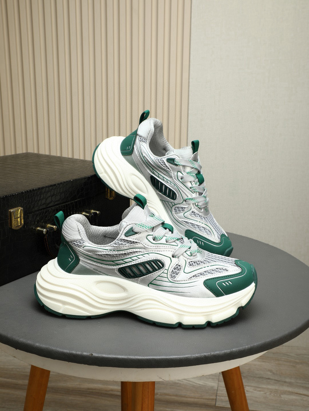 프라다 남자 스니커즈 신발 운동화