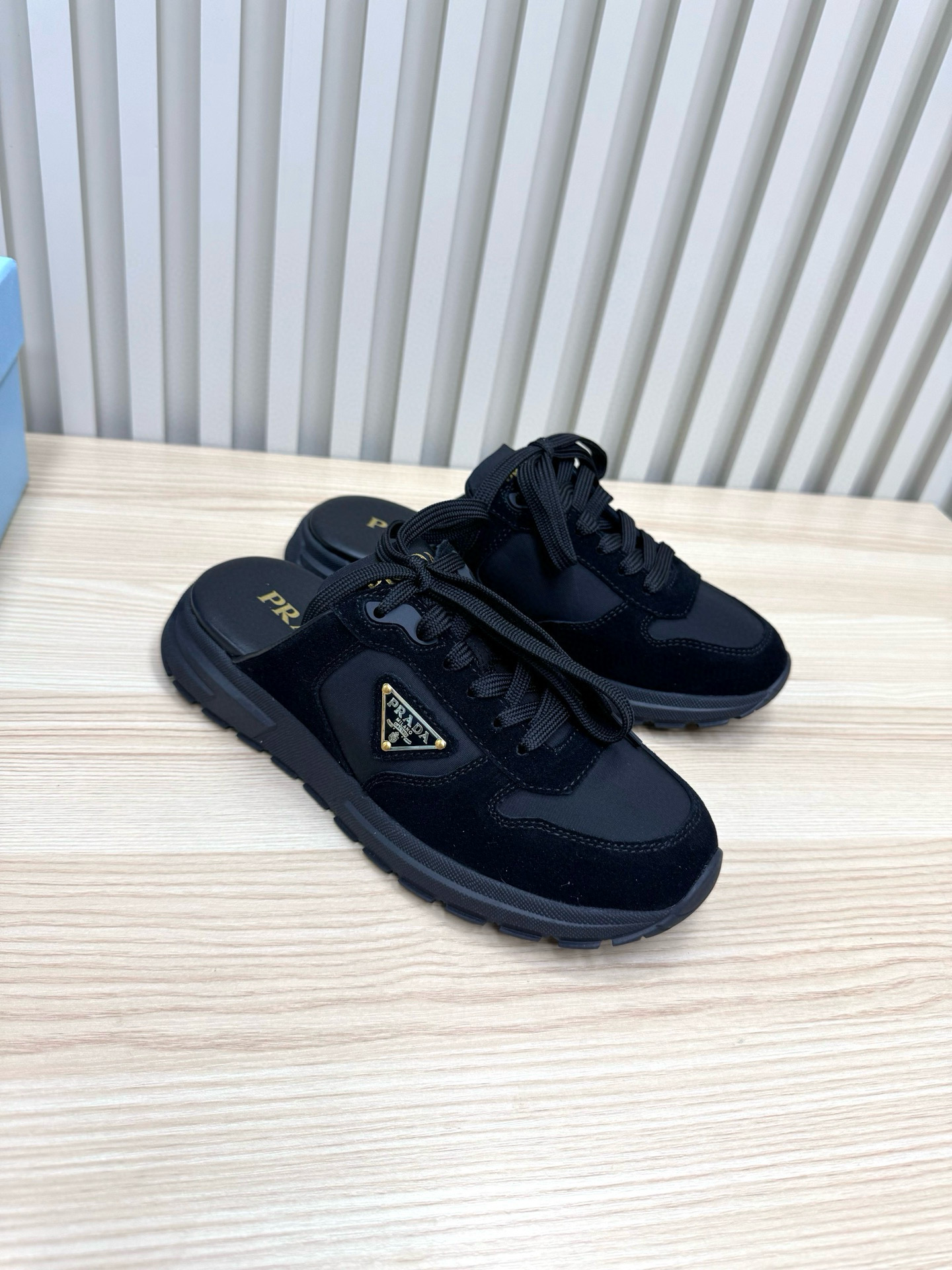 프라다 여자 스니커즈 신발 운동화