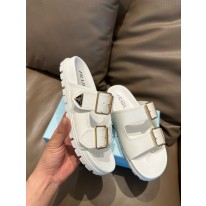 프라다 남자 슬리퍼