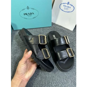 프라다 남자 슬리퍼