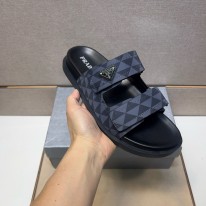 프라다 남자 슬리퍼