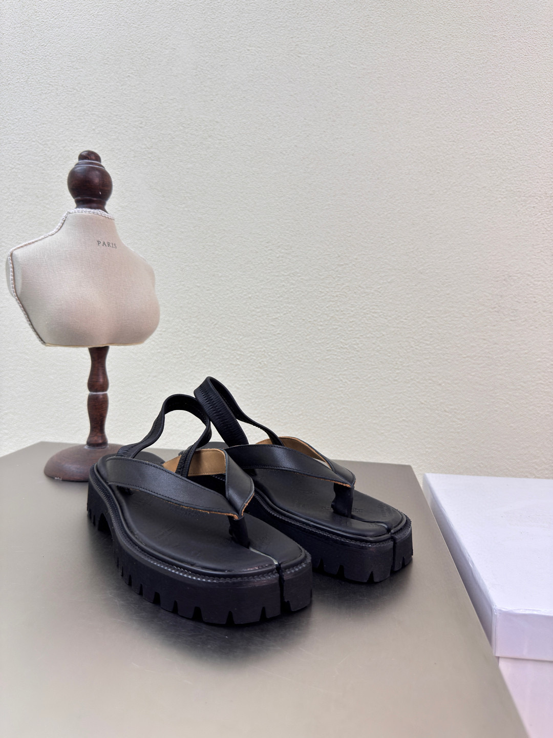 메종 마르지엘라 여자 샌들