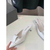 프라다 여자 슬리퍼