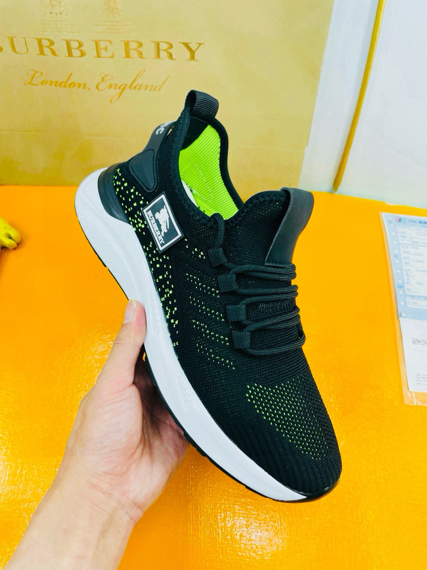 버버리 남자 신발 운동화 스니커즈