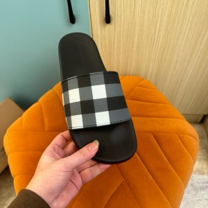 버버리 남녀공용 슬리퍼