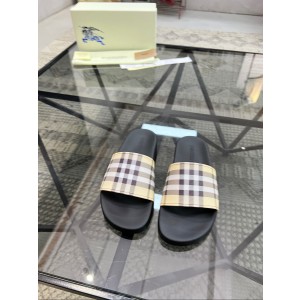 버버리 남녀공용 슬리퍼