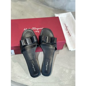 페라가모 여자 슬리퍼