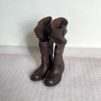 프라다 여자 부츠