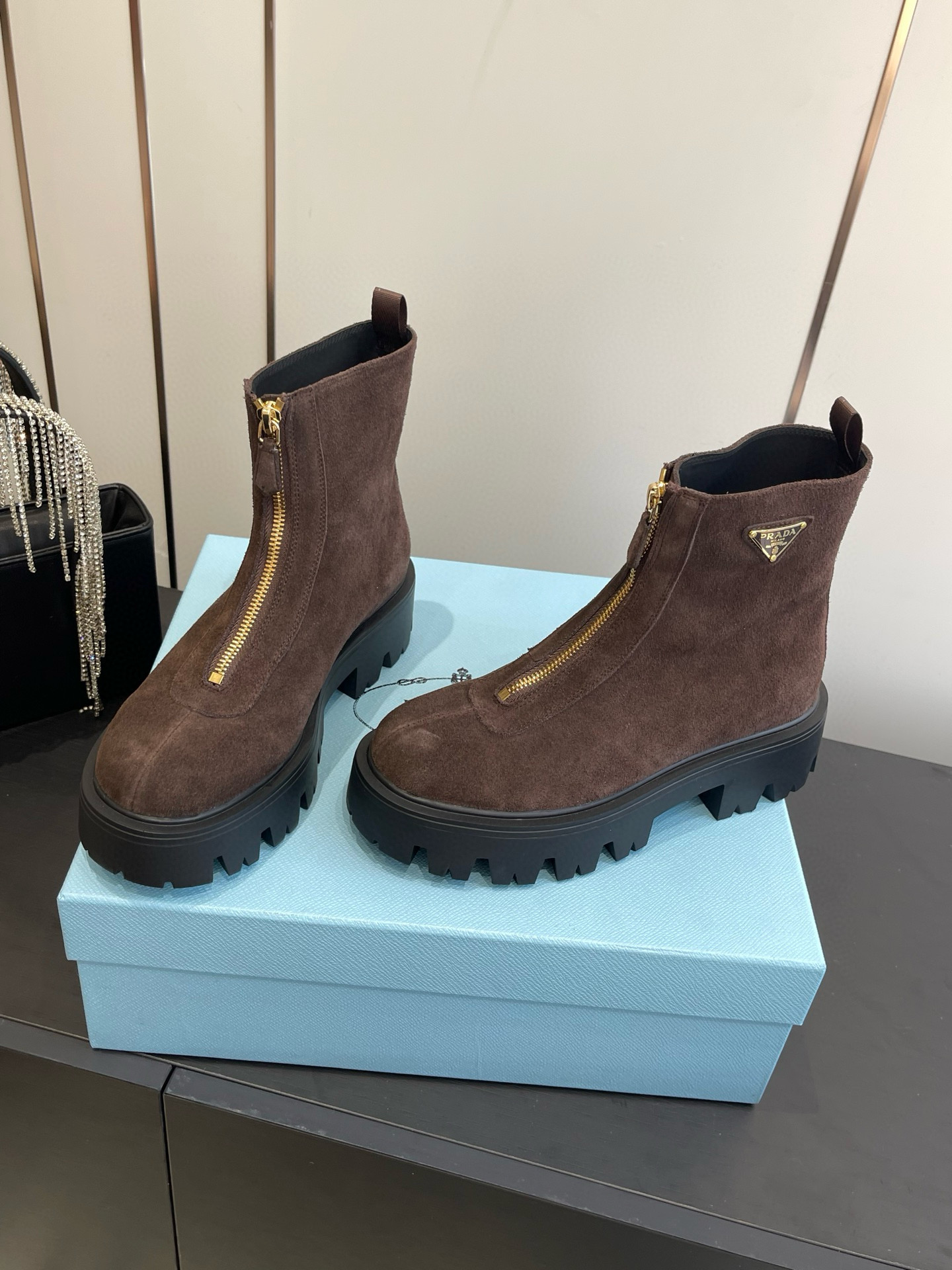 프라다 여자 부츠