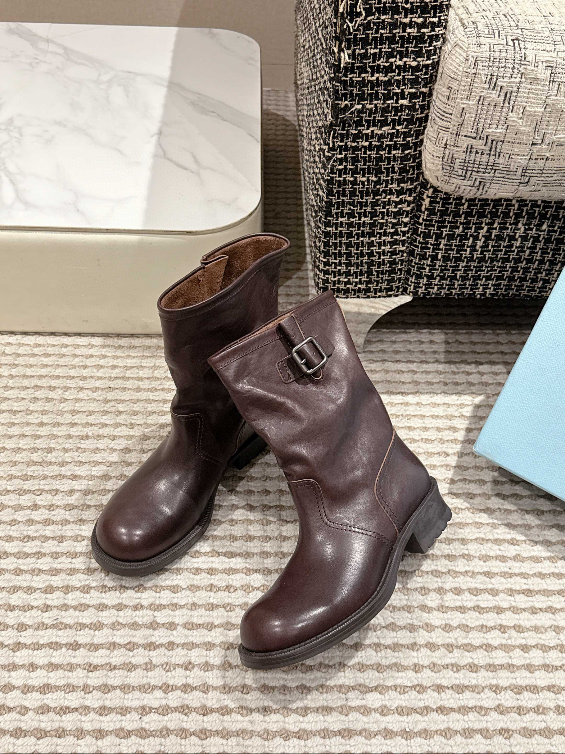 프라다 여자 부츠