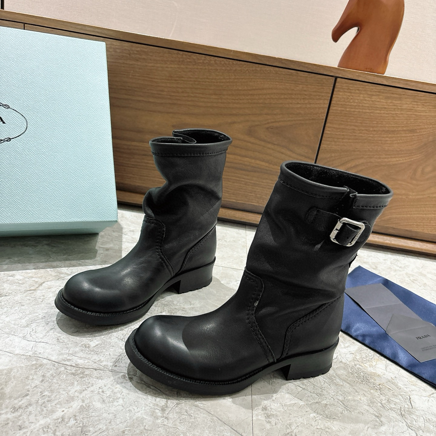 프라다 3CM 여자 부츠