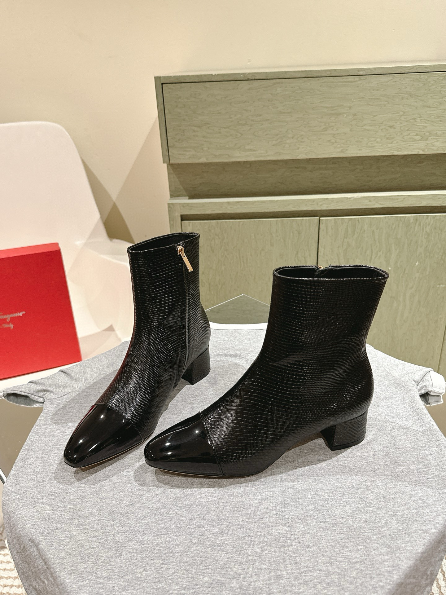 살바토레 페라가모 4.5CM 여자 부츠